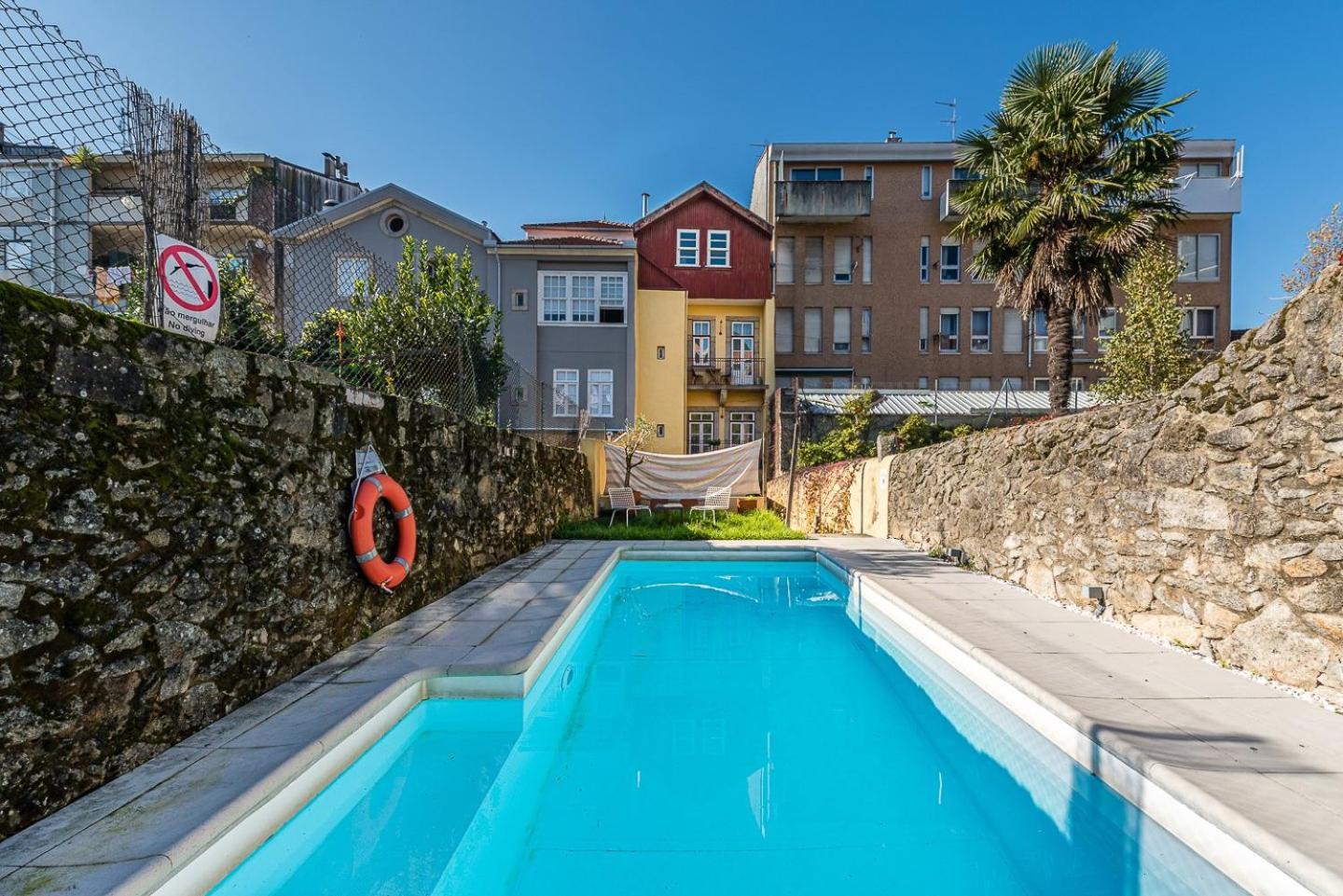 Guestready - Cedofeita Pool Suites OOporto Extérieur photo